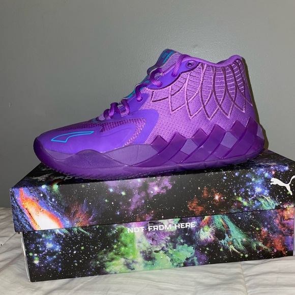 Mb.01 “Queen City” Men’s Size 8.5